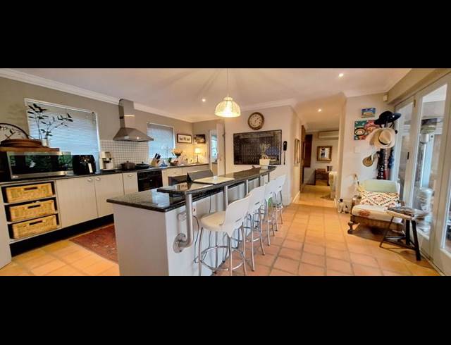 4 BEDROOM HOUSE FOR SALE IN MORELETAPARK